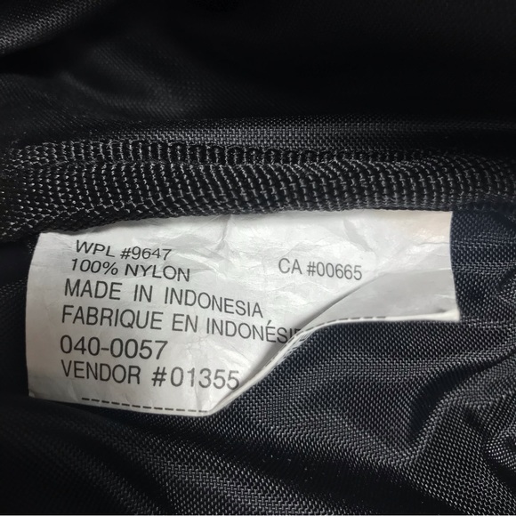 Eddie Bauer XL Black Duffel Bag - Picture 10 of 15
